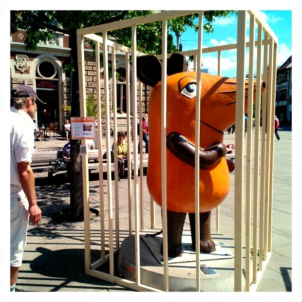 maus und elefant hinter gittern puffbohne de Maus Hinter Küchenzeile ~ maus und elefant hinter gittern puffbohne de