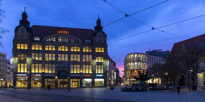 Große Freude über Erhalt der Karstadt-Filiale - Puffbohne.de